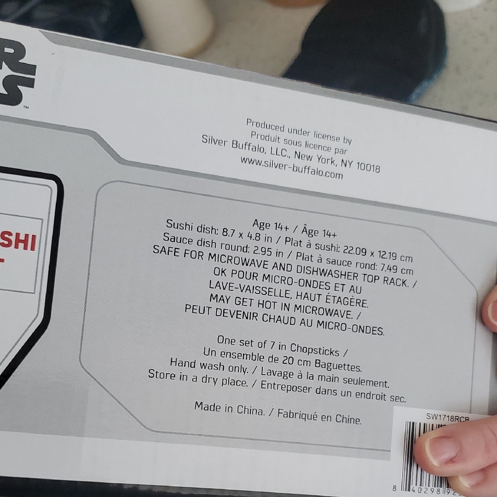 Star Wars Sushi Set with Chopsticks - Picture 3 of 3